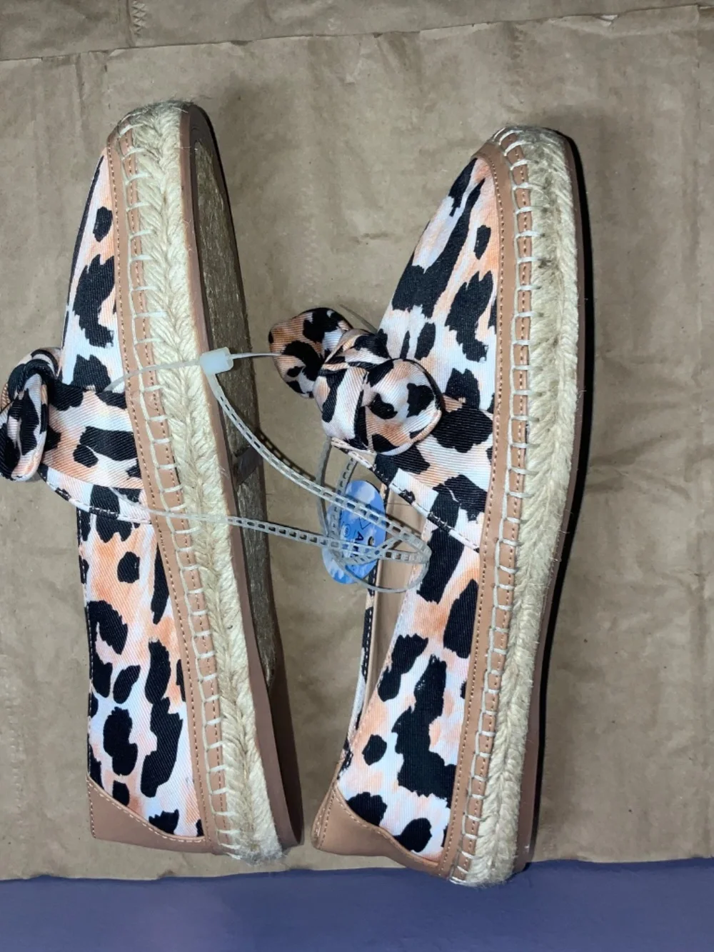 Antonio Melani Locklinn Leopard Print Bow Detail Canvas Espadrilles Sz 7.5